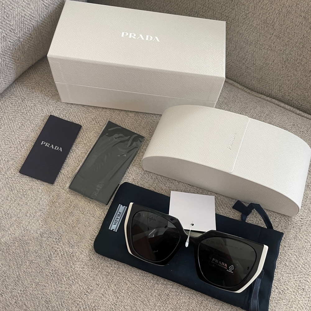 Prada cat Eye Sunglasses, 52mm NWT in box